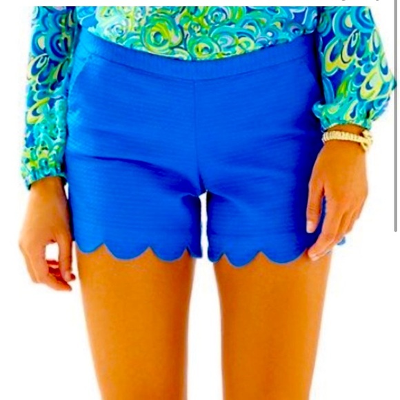 Lily Pultizer 5 Inch Buttercup Scallop Blue Shorts - Picture 1 of 4